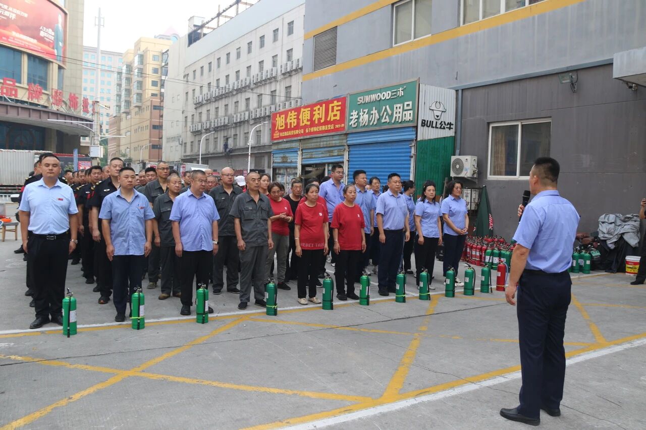 a1.jpg a1.jpg